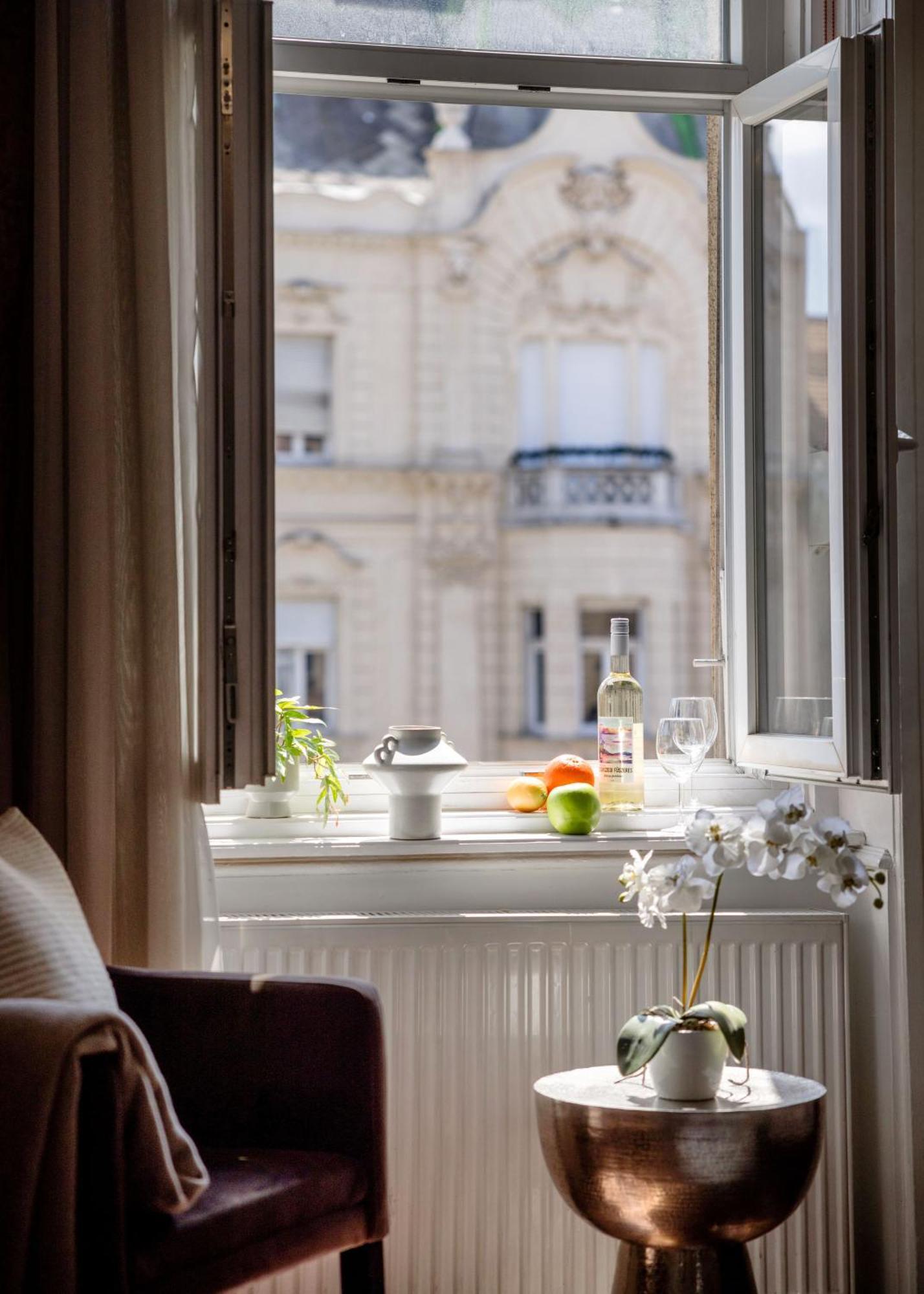 Discover Your Budapest Retreat-Walk To Parliament Esterno foto